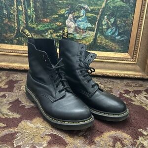 Dr. Martens 1460 Pascal Combat Boot